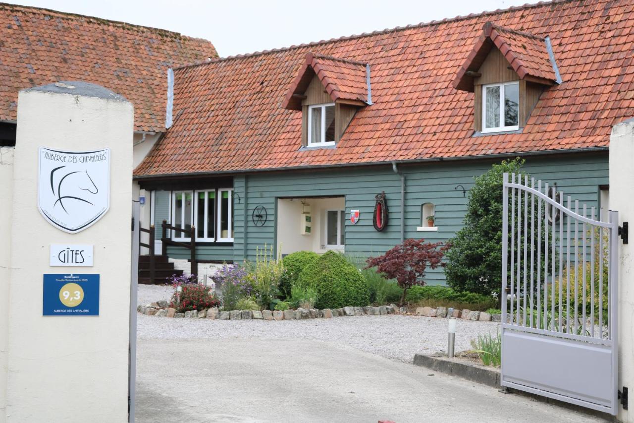 Auberge Des Chevaliers Canlers Exterior photo