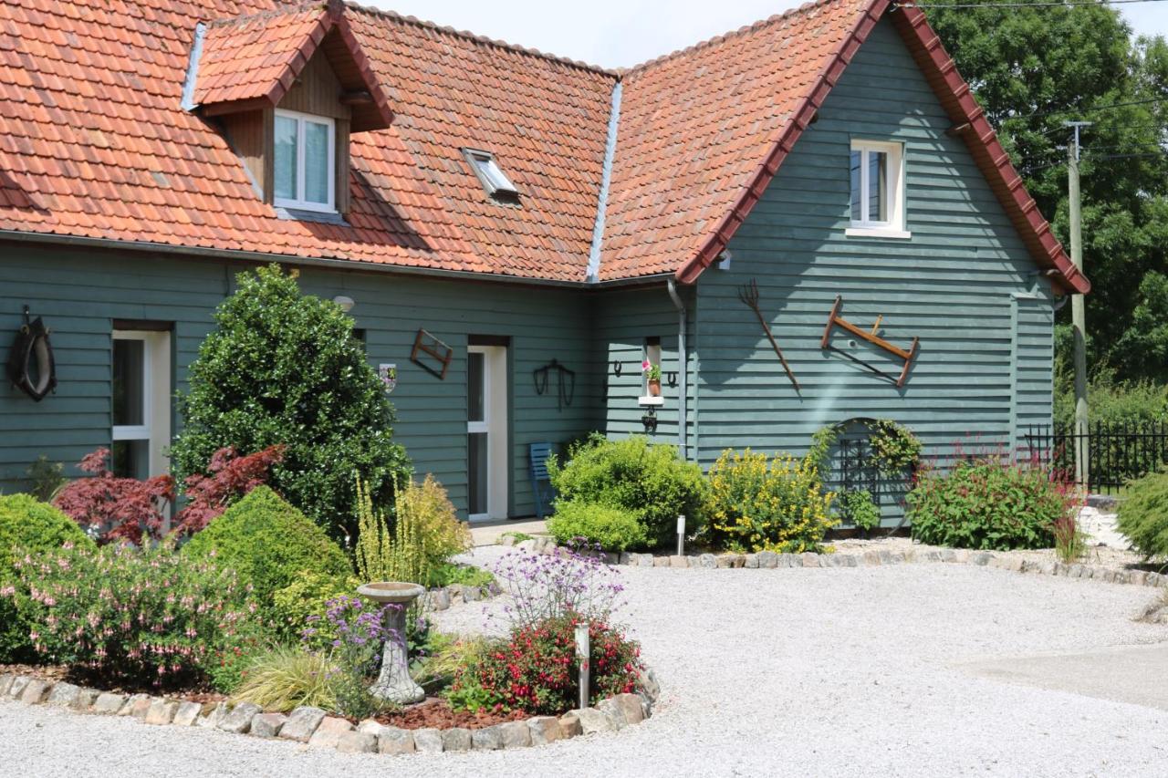 Auberge Des Chevaliers Canlers Exterior photo